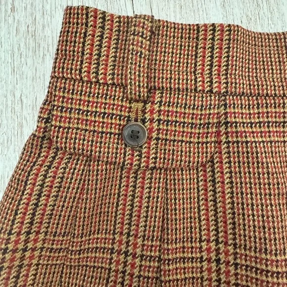 NWT Etienne Aigner 100% Virgin Wool Plaid Skirt size US 4